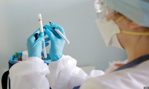 Семье врача, умершей от коронавируса, пообещали выплатить миллион сомов