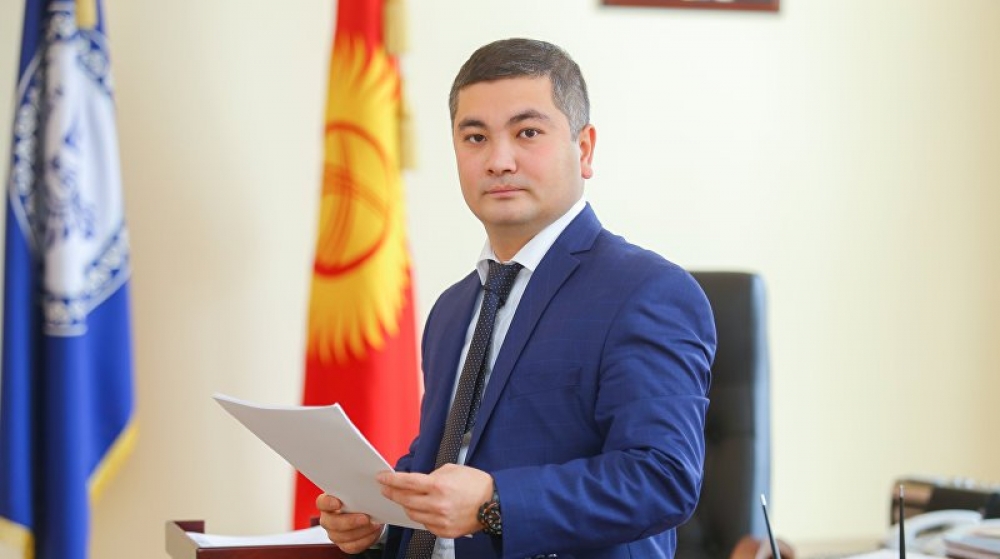 Уран Ахметов освобожден от занимаемой должности министра юстиции КР