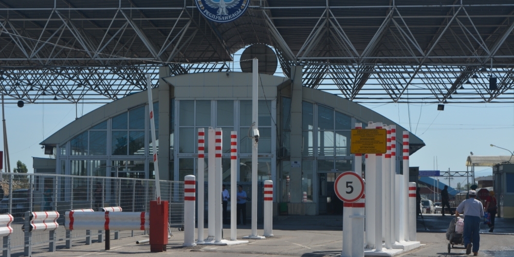 На границе задержана гражданка РУз, пытавшаяся по чужому паспорту попасть в КР