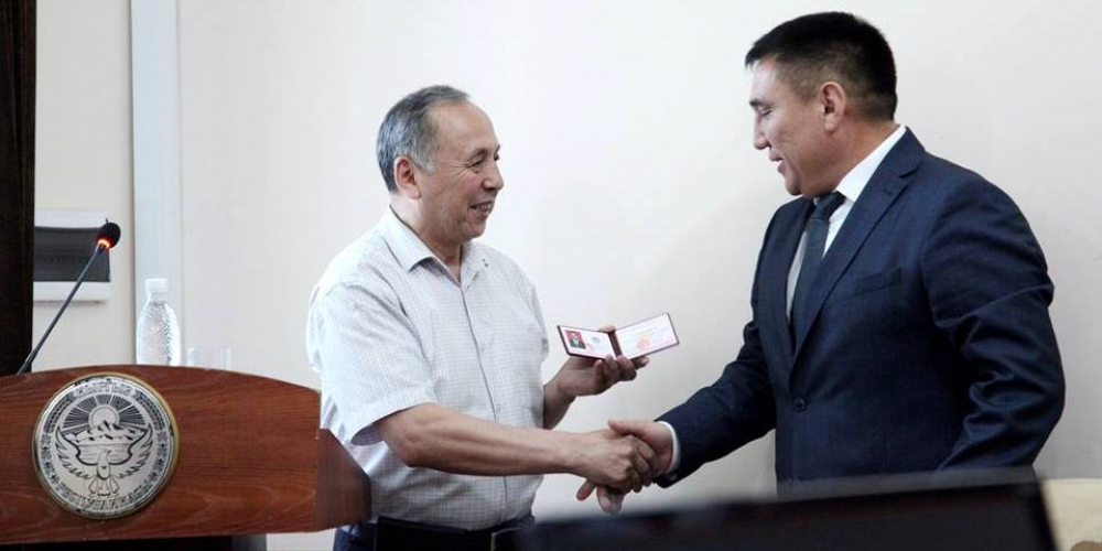 Таалайбек Сарыбашев официально вступил в должность мэра Оша