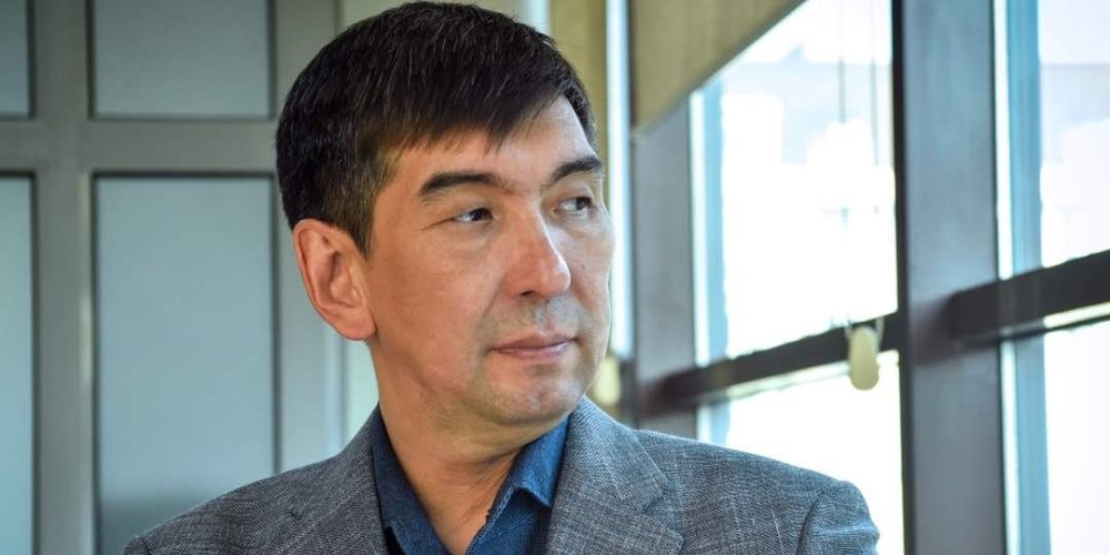 Официально: мэр Бишкека Азиз Суракматов подал в отставку