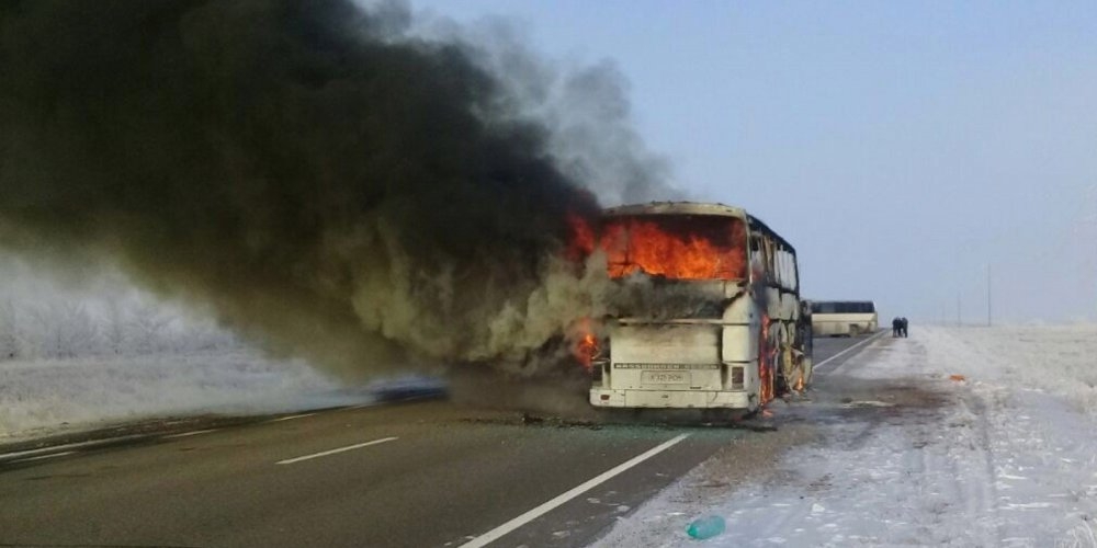 Родственники погибших в Казахстане узбекистанцев при пожаре в автобусе требуют по 150 миллионов тенге