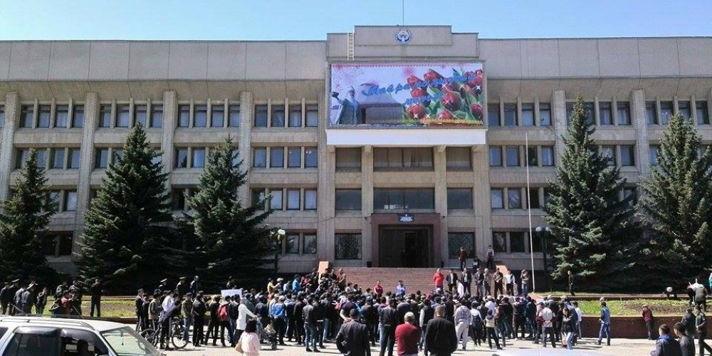 Иссык-Кульскую областную СДЮШОР собираются ликвидировать. Кому это нужно?