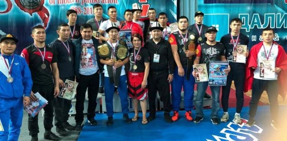 Кыргызстанцы завоевали шесть золотых медалей чемпионата мира по панкратиону