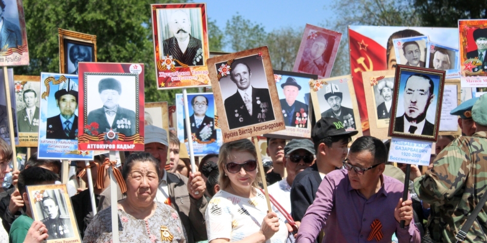 Бишкектеги "Өлбөс полк" жүрүшү. Асмандан көрүнүш (видео)