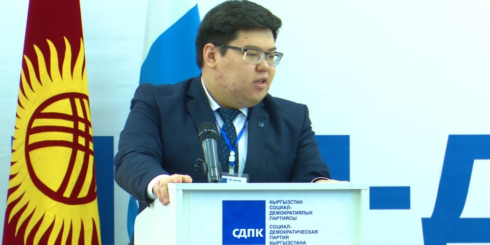 Темирлан Султанбеков: Атамбаев - последний барьер к установлению диктатуры в Кыргызстане