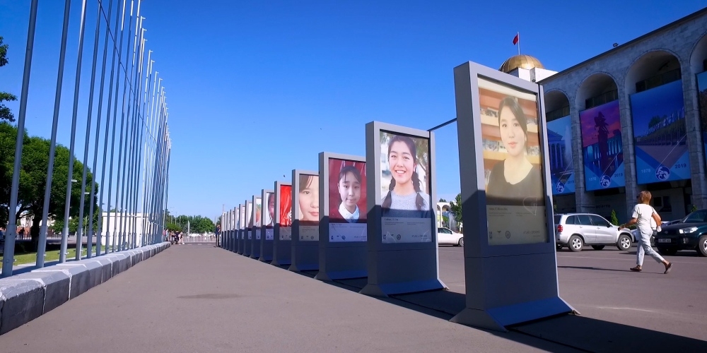 Выставка "Атлас мечты": о чем мечтают девочки в Кыргызстане?