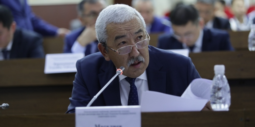 Депутат Исхак Масалиев решил сдать мандат
