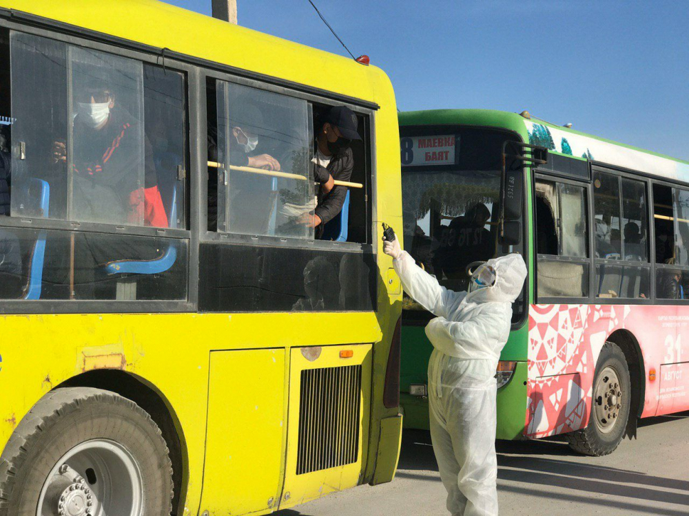 Сегодня в Бишкеке общественный транспорт начал работать без перерывов