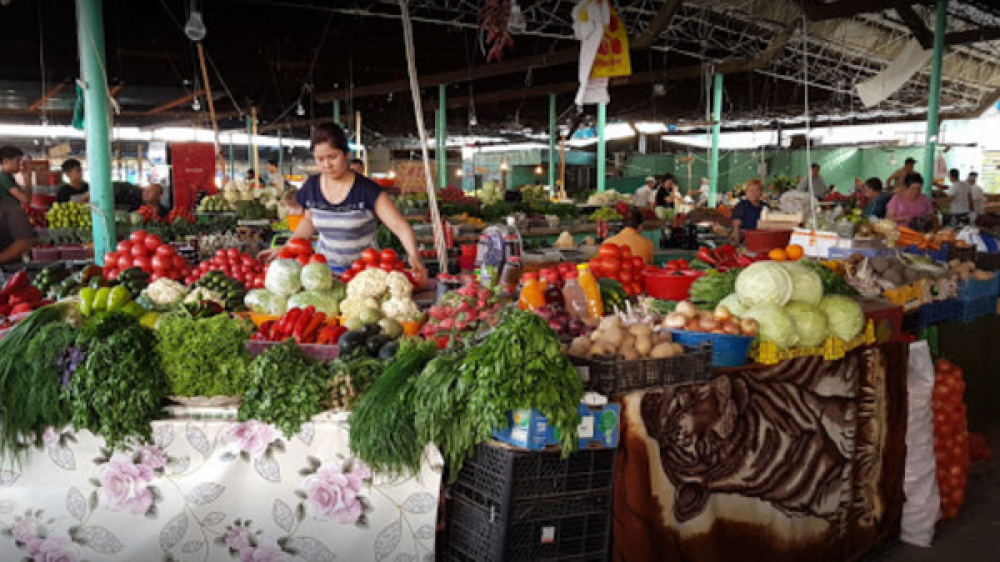 Минздрав хочет закрыть бишкекские рынки на масштабную дезинфекцию