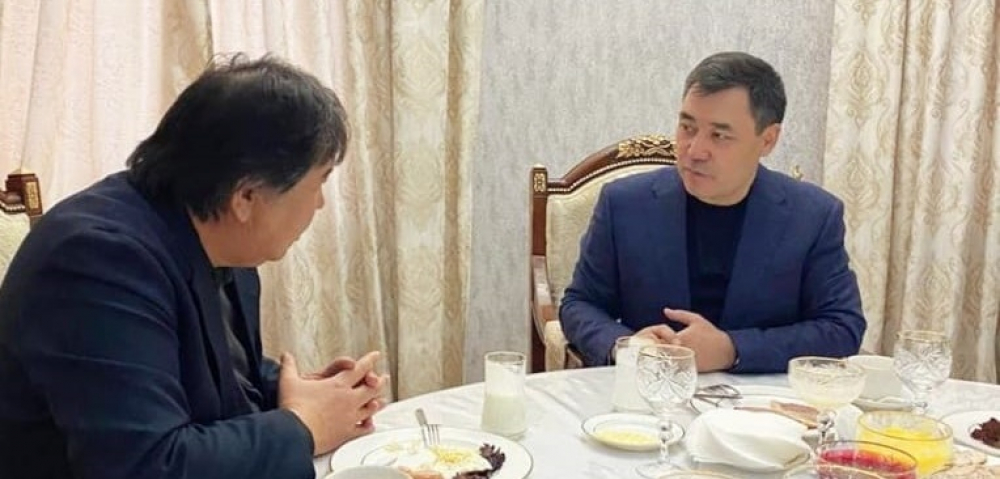 Садык Шер-Нияз встретился с Садыром Жапаровым и решил не участвовать в выборах