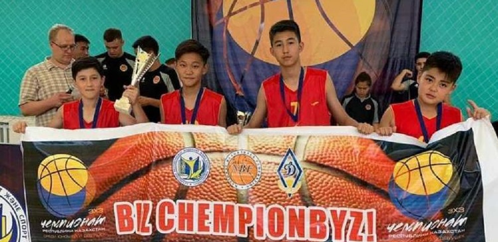 Спортсмены из Кыргызстана выиграли чемпионат по баскетболу