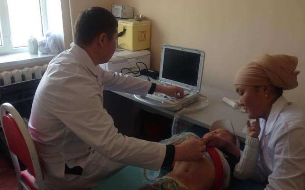 Специалисты Ошской межобластной детской больницы выехали на осмотр в отдаленные районе
