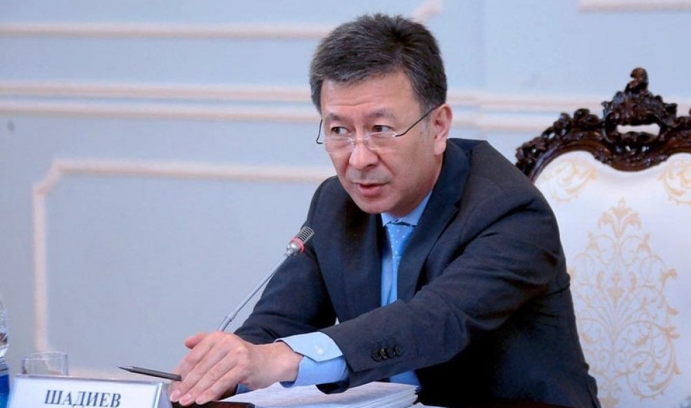 Аскарбек Шадиев освобожден от занимаемой должности первого вице-премьер-министра КР