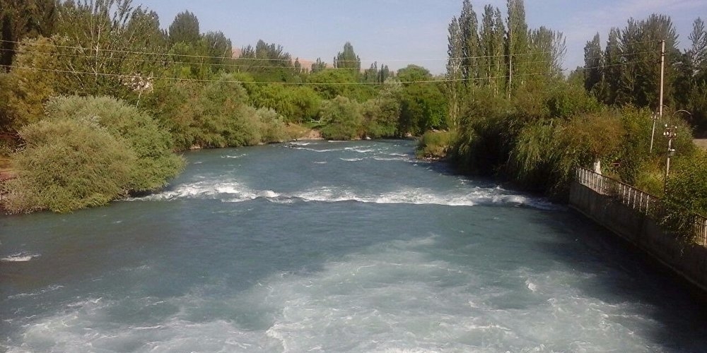 Соблюдение норм безопасности на реке Ак-Буура в Оше будет контролировать рабочая группа