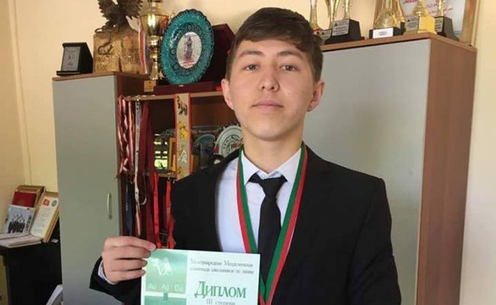 Школьник из Кыргызстана завоевал «бронзу» на Менделеевской олимпиаде по химии