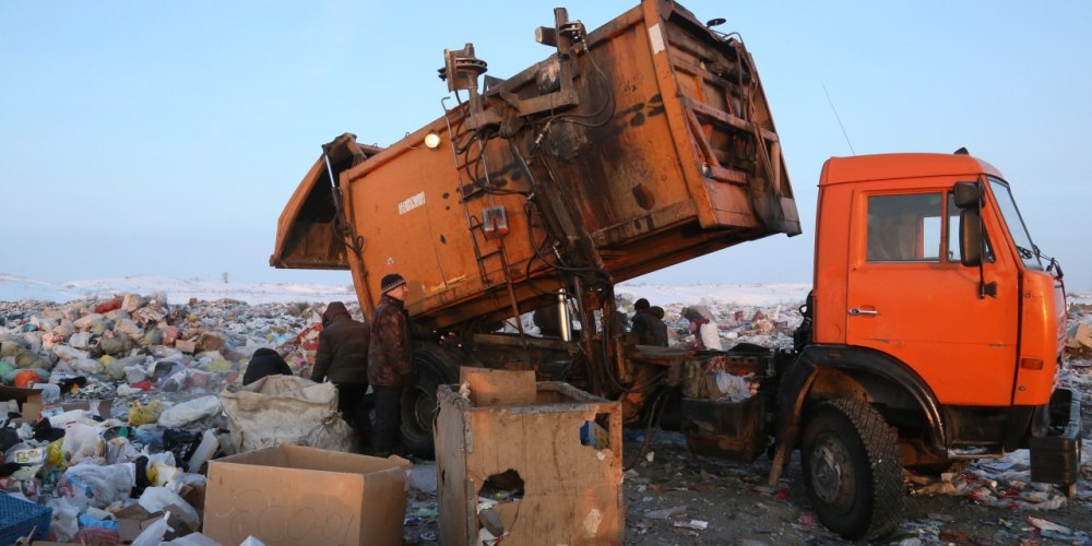 В Бишкеке после празднования Дня Победы «Тазалык» вывез 10 тонн мусора