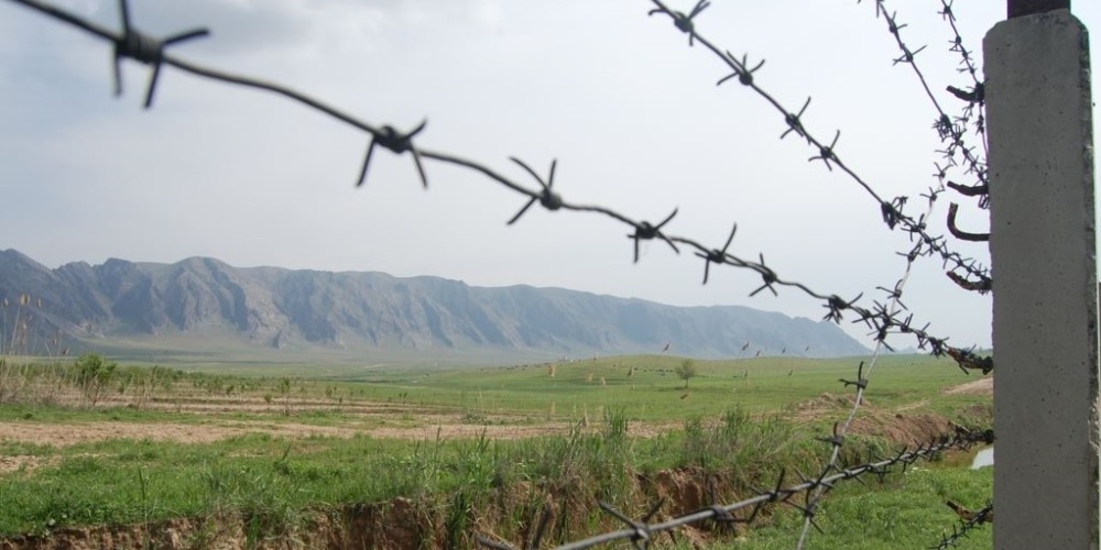 13:00 14 июня: обстановка на кыргызско-таджикском участке госграницы характеризуется как напряженная