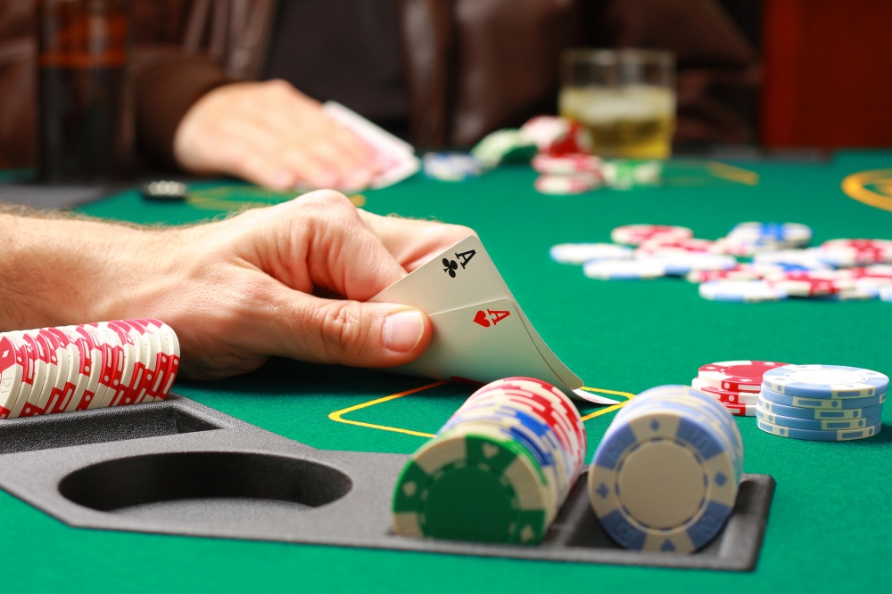 В Кыргызстане легализовали казино. Президент подписал законопроект