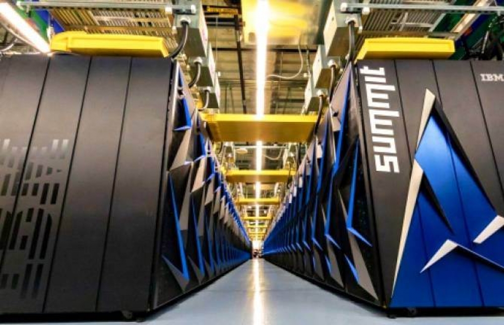 В США введен в строй самый мощный в мире суперкомпьютер