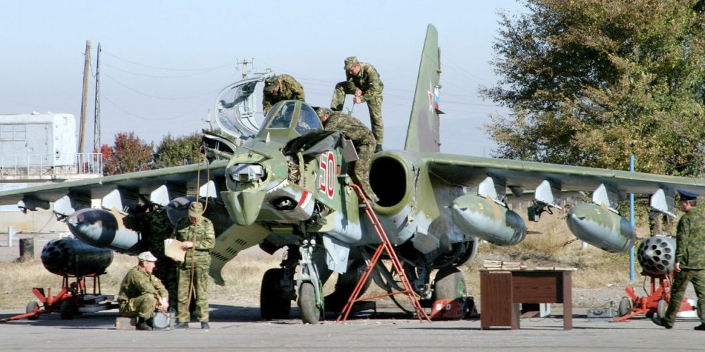 Россия собирается усилить свою авиабазу в Канте