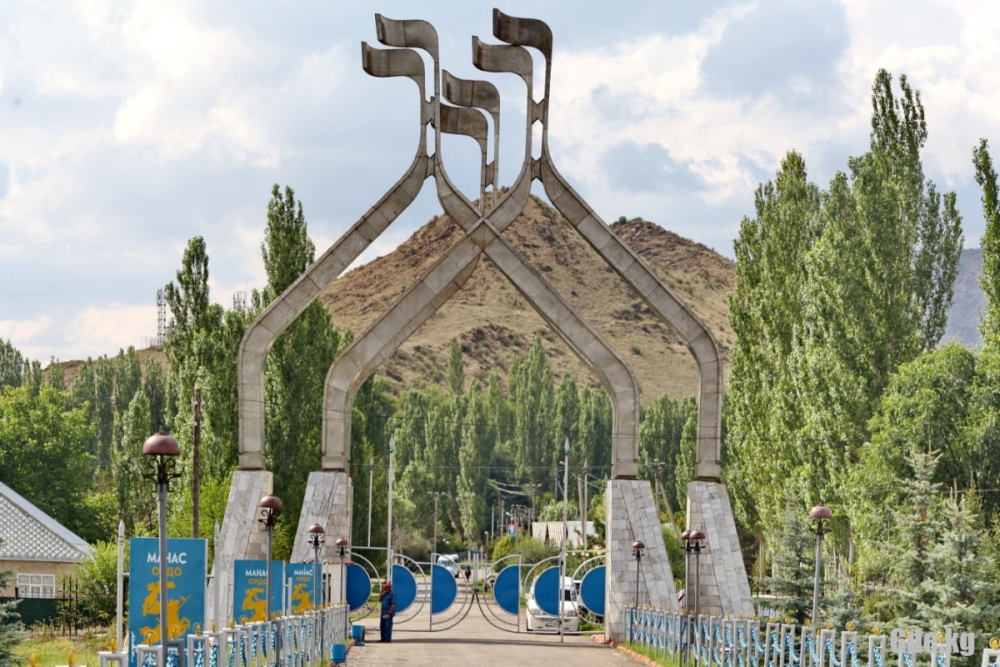 Президент Талас районундагы «Манас-Ордо» улуттук комплексине барды