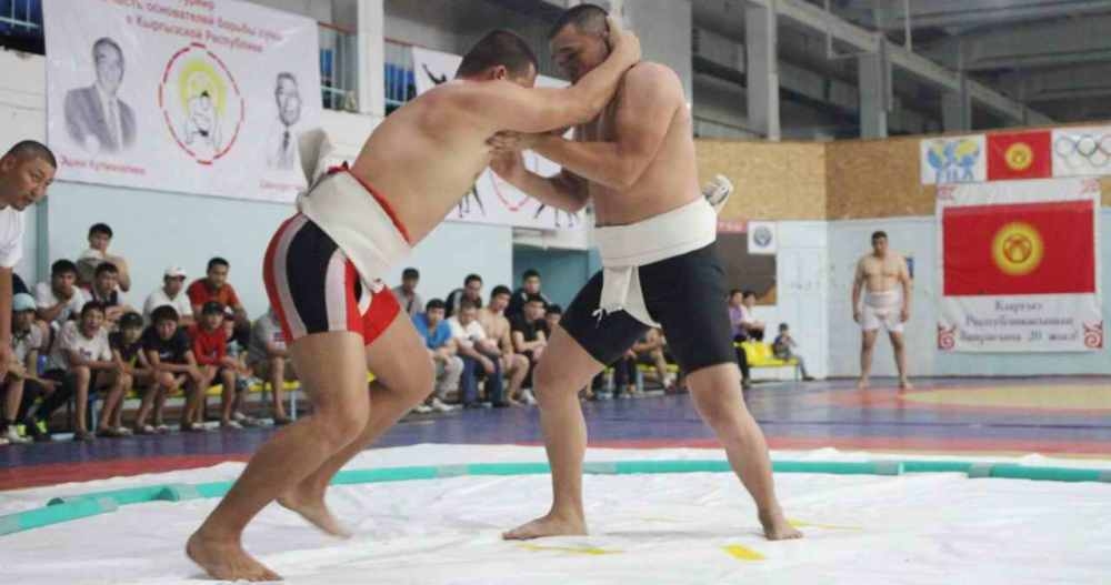 На учебно-тренировочные сборы команды Кыргызстана по сумо выделено 37 тысяч сомов