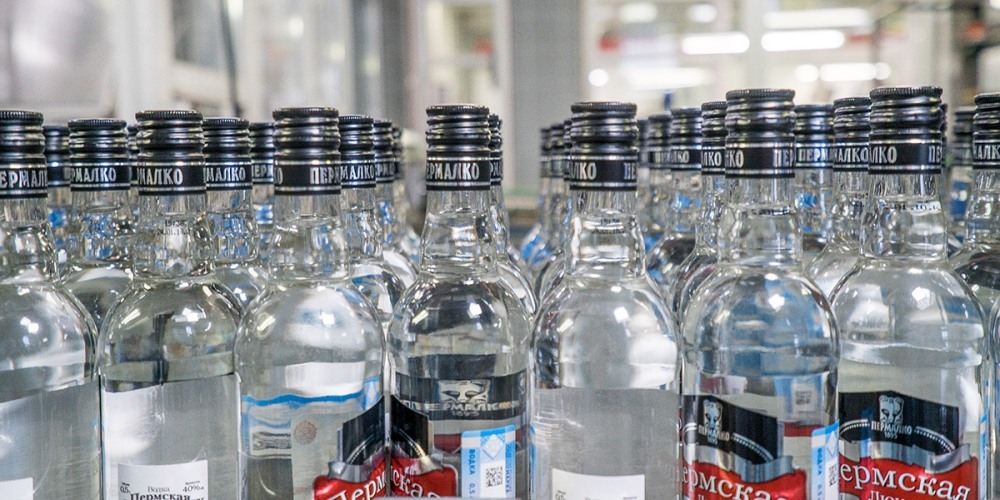 В Кыргызстане за семь месяцев изъято более 77 тысяч бутылок контрафактного алкоголя