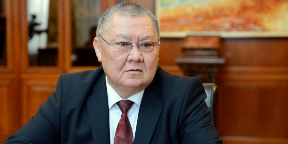 Омбудсмен Кыргызстана не намерен посещать Алмазбека Атамбаева в СИЗО