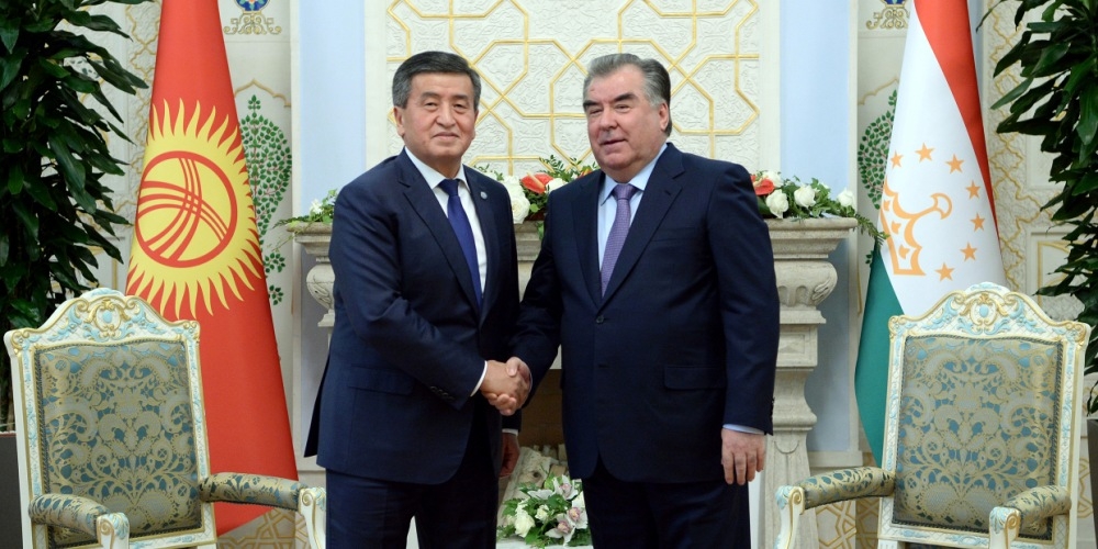 Президенты Кыргызстана и Таджикистана обсудили сотрудничество по приграничным вопросам