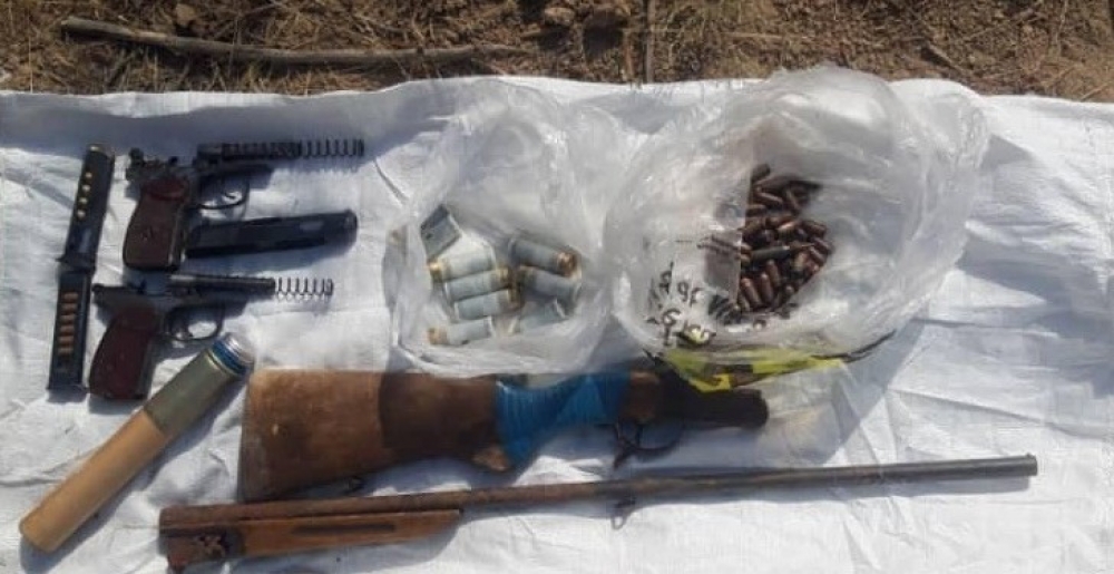 В Аламудунском районе обнаружен схрон оружия и боеприпасов