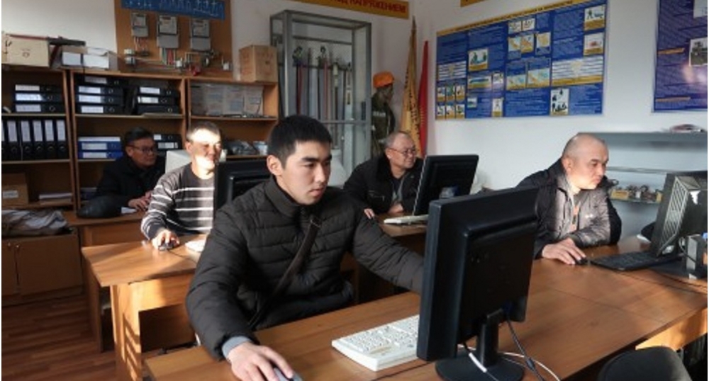 «Конор Макгрегор» из Кыргызстана успешно сдал экзамен по технике безопасности
