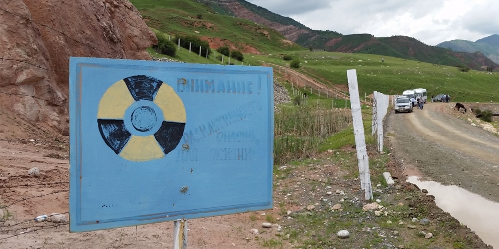 Кубатбек Боронов: Өкмөт Кызыл-Омполдо уран кенин иштетүүгө тыюу салды