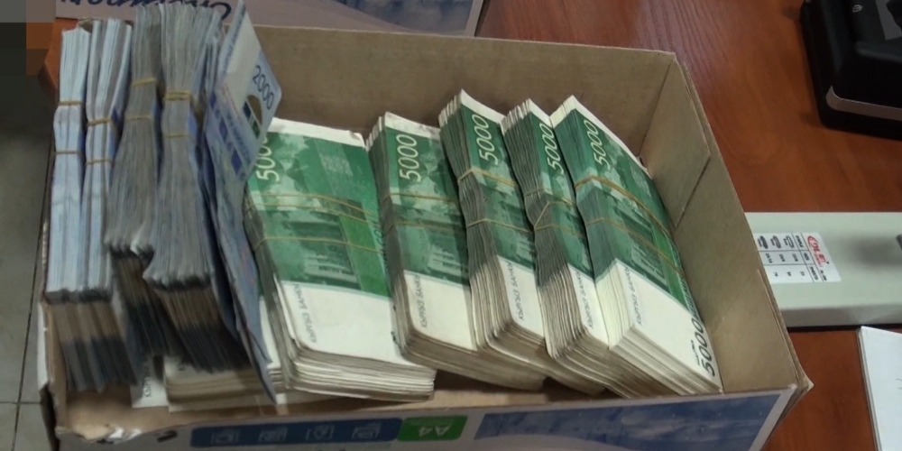 Иностранец через нелегальную букмекерскую компанию вывел из Кыргызстана 1 миллиард сомов