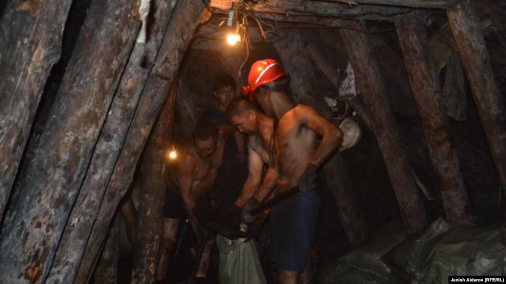Трагедия в Баткенской области. В шахтах погибли шесть человек