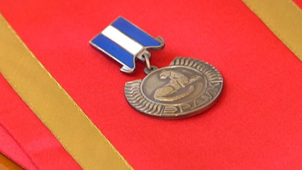 Главу Чуйского ГУВД Самата Курманкулова наградили медалью «Эрдик»