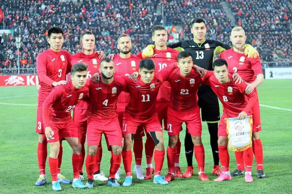 Япония победила сборную Кыргызстана по футболу со счетом 2:0