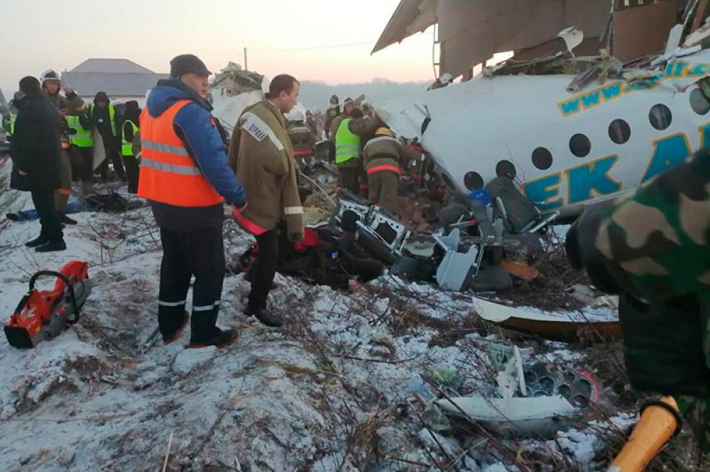 Восстановлена поминутная хронология событий во время крушения самолета в Алматы