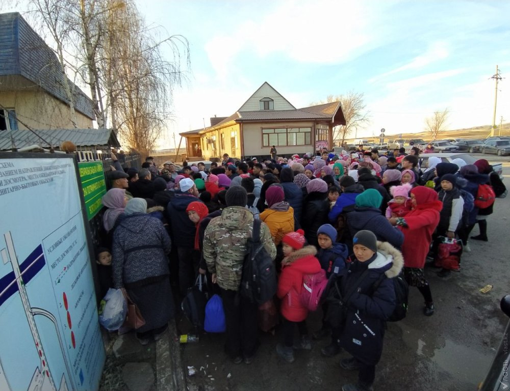Беженцам из Казахстана нужна помощь! Контакты и номера телефонов