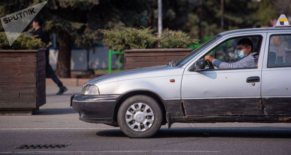 За нарушение режима ЧП автомобили таксистов будут водворять на штрафстоянку