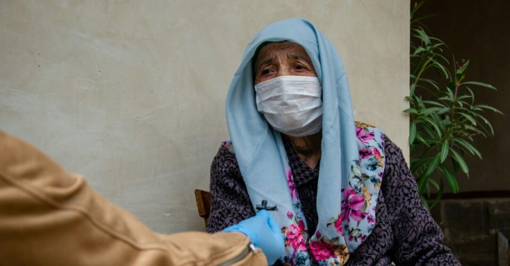 В Ала-Буке от коронавируса излечилась 85-летняя женщина