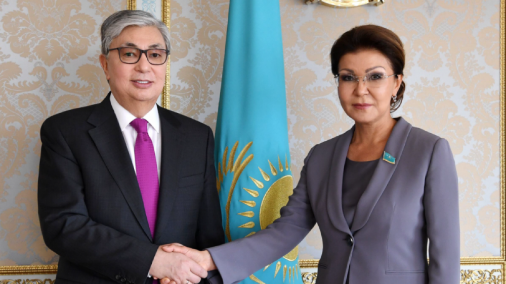 Президент Казахстана снял с поста сенатора Даригу Назарбаеву и поблагодарил в Твиттере