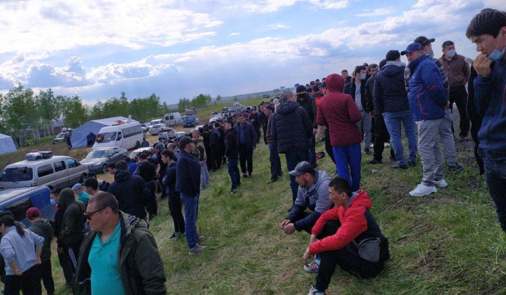 Чиновник рассказал, почему кыргызстанцы, прибывшие из Соль-Илецка, устроили бунт в обсервации
