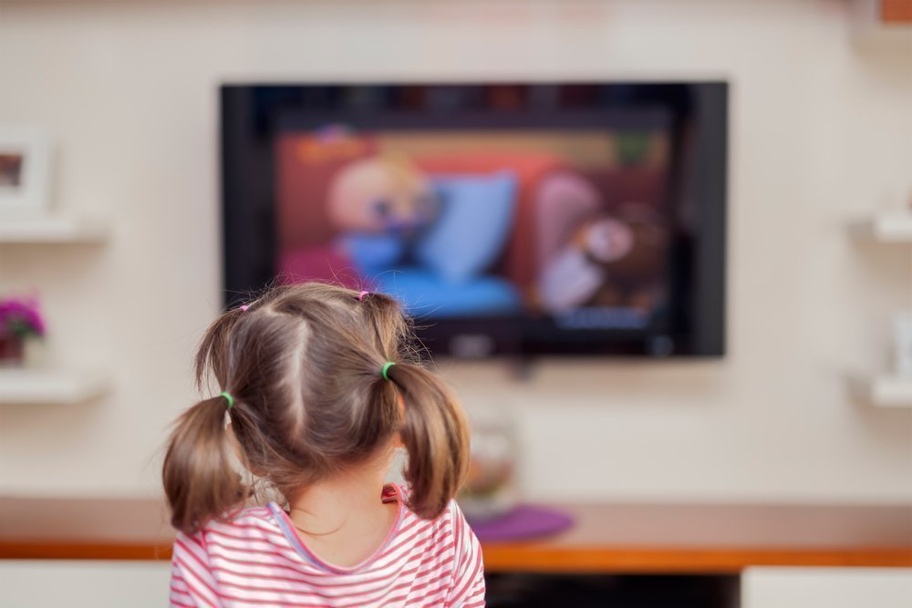 Минкульт намерен усилить контроль за ТВ-контентом – запретят вредные для детей программы