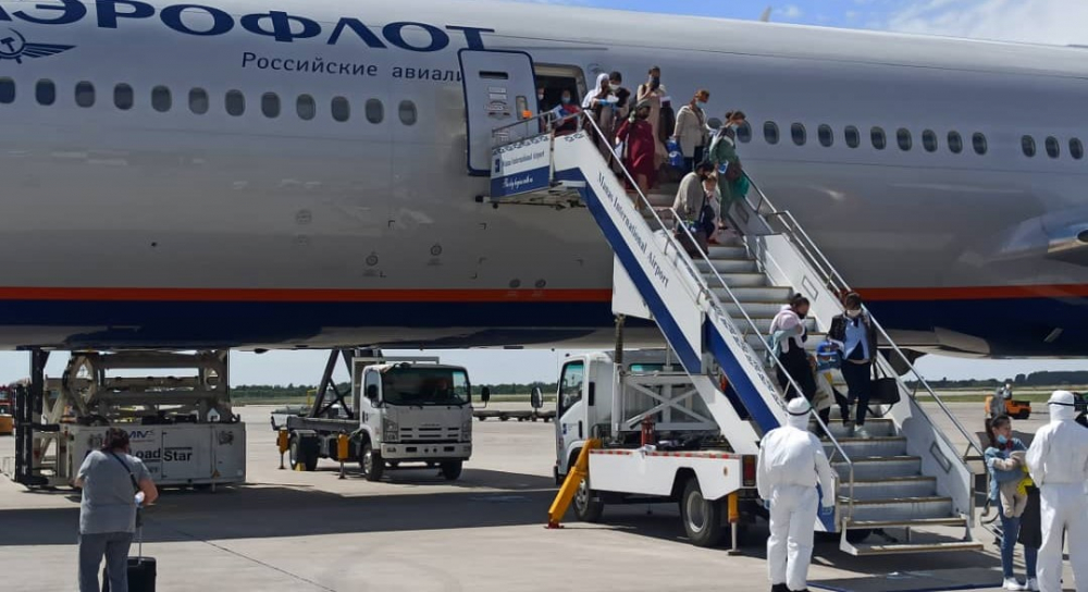 Из Москвы в Бишкек вернулись 460 кыргызстанцев