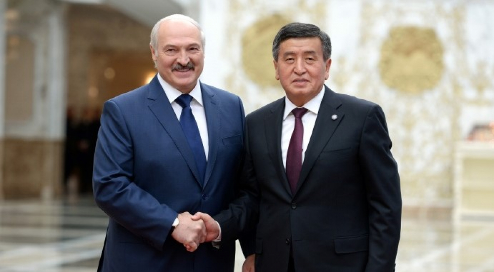 Сооронбай Жээнбеков все-таки поздравил Александра Лукашенко с переизбранием