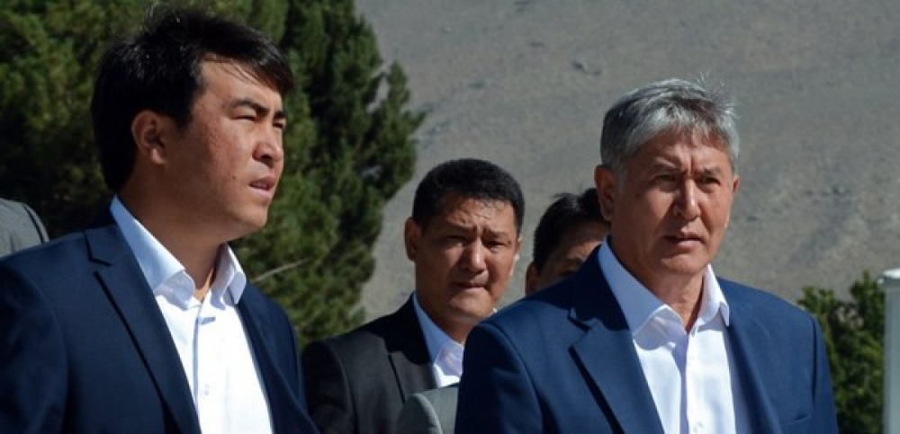 Жанар Акаев предложил отпустить Алмазбека Атамбаева под домашний арест
