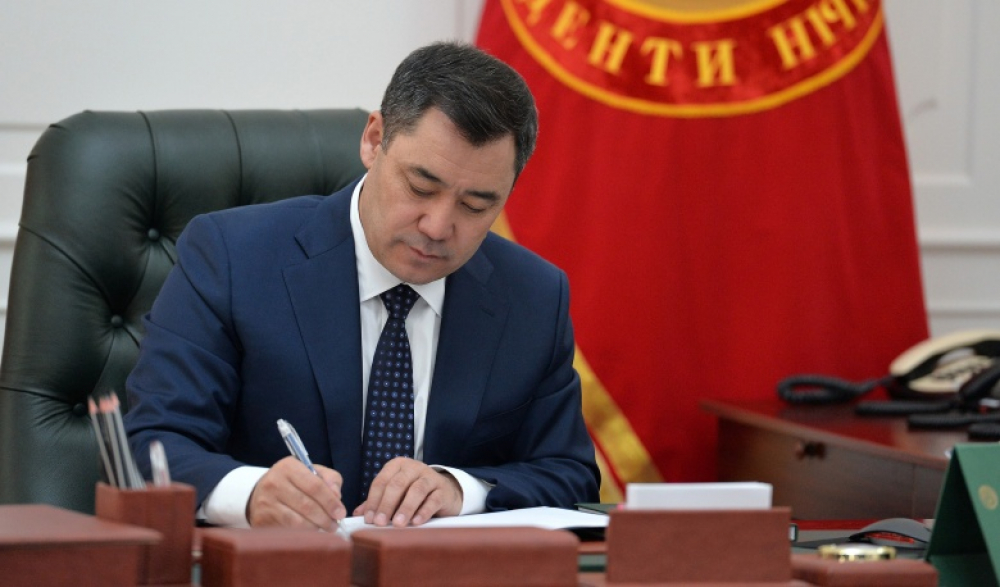 Завтра в прямом эфире Садыр Жапаров подпишет новую Конституцию КР