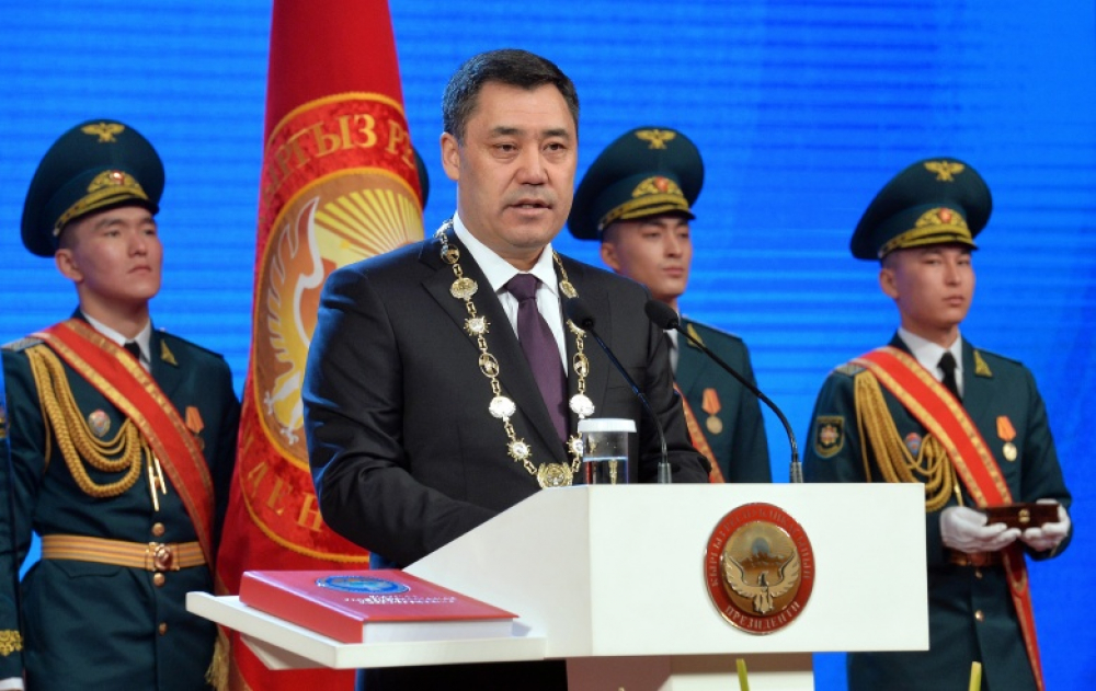 Садыр Жапаров поздравил кыргызстанцев с Днем Конституции
