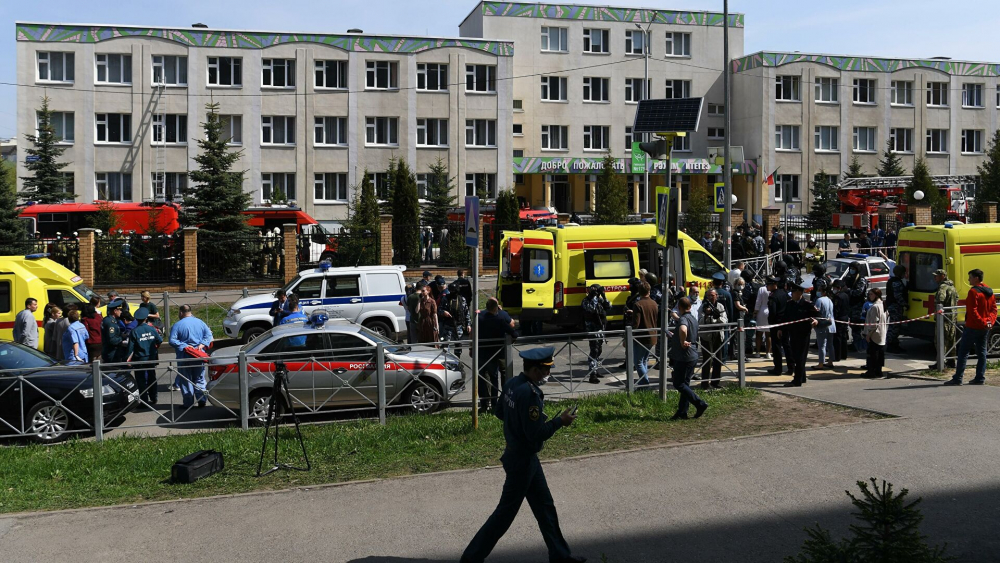 В Казани неизвестные устроили стрельбу в школе. Убито девять человек, пострадали 12